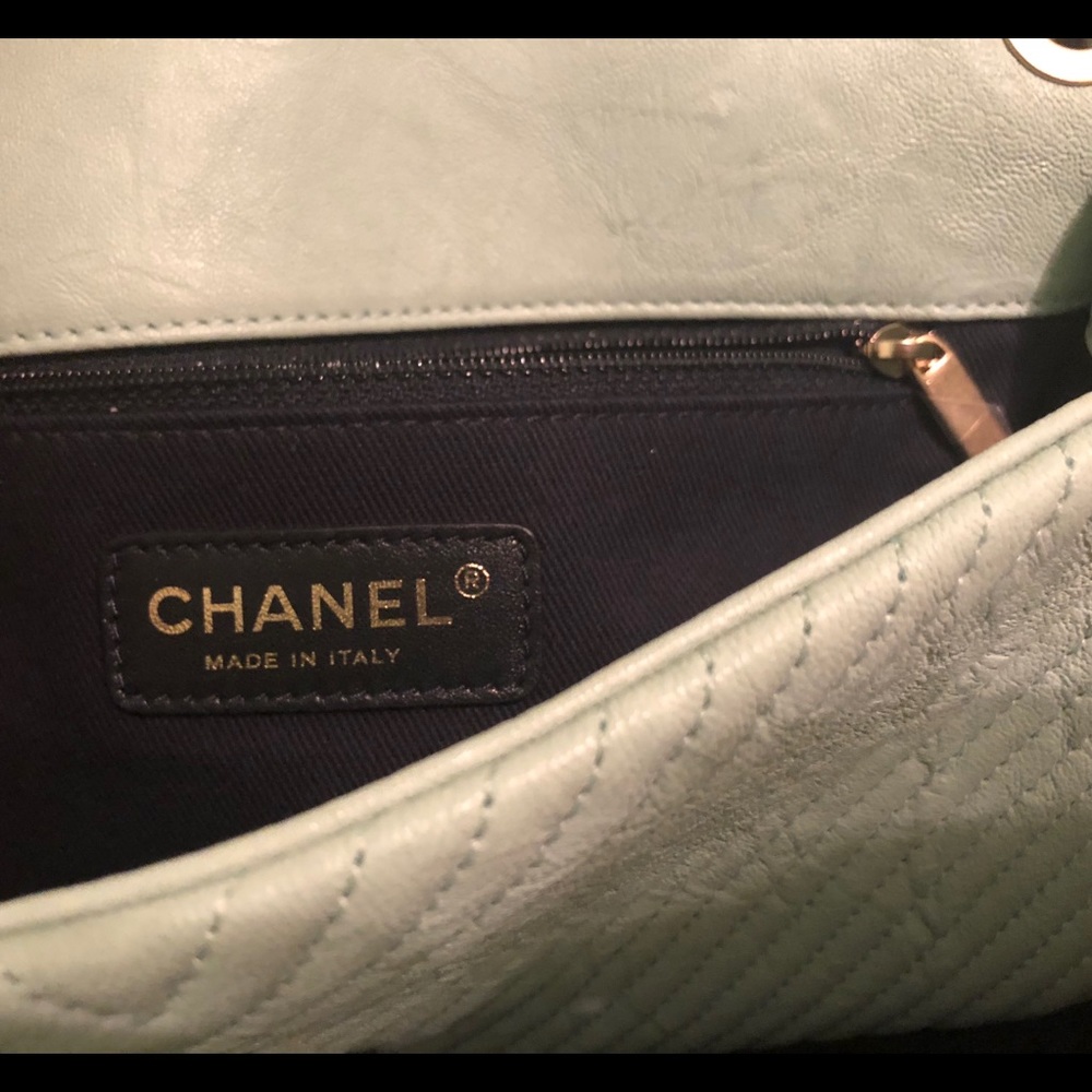 SOLD @ EBAY AUTH 2016 CHANEL CHEVRON FLAP BAG - Picture 6 of 8